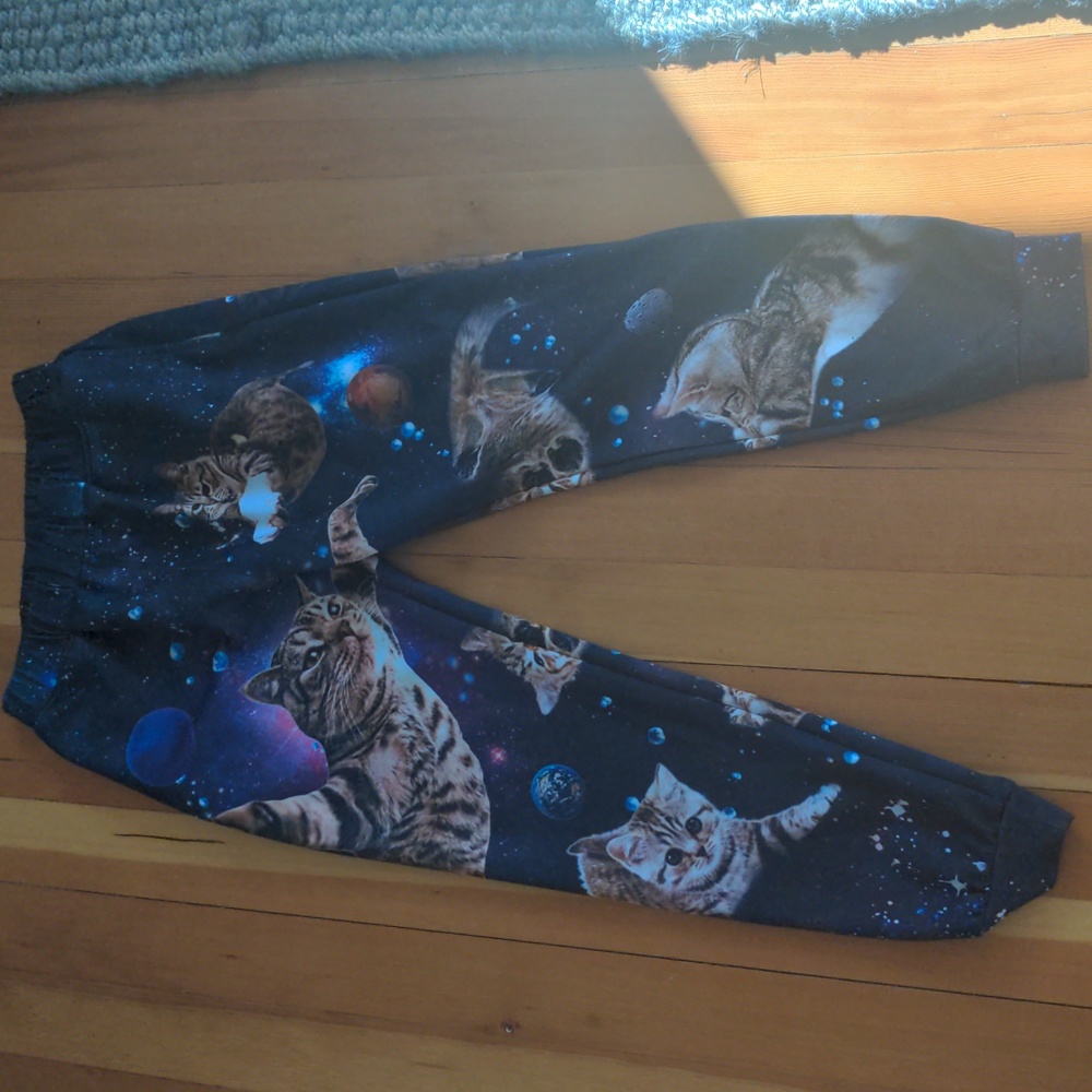 Amazon Pants Cats Galaxy Medium